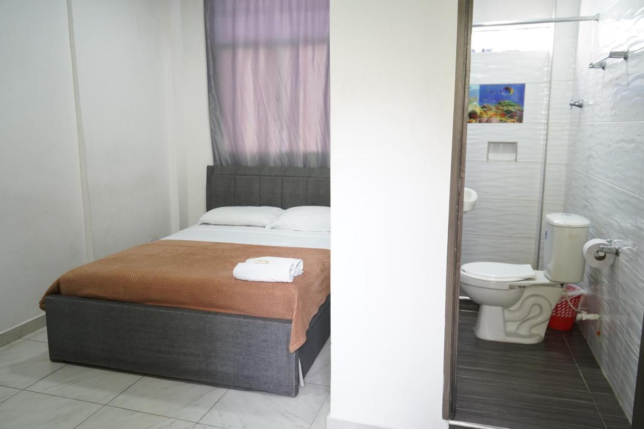 Petronio'S Hostel Кали Экстерьер фото