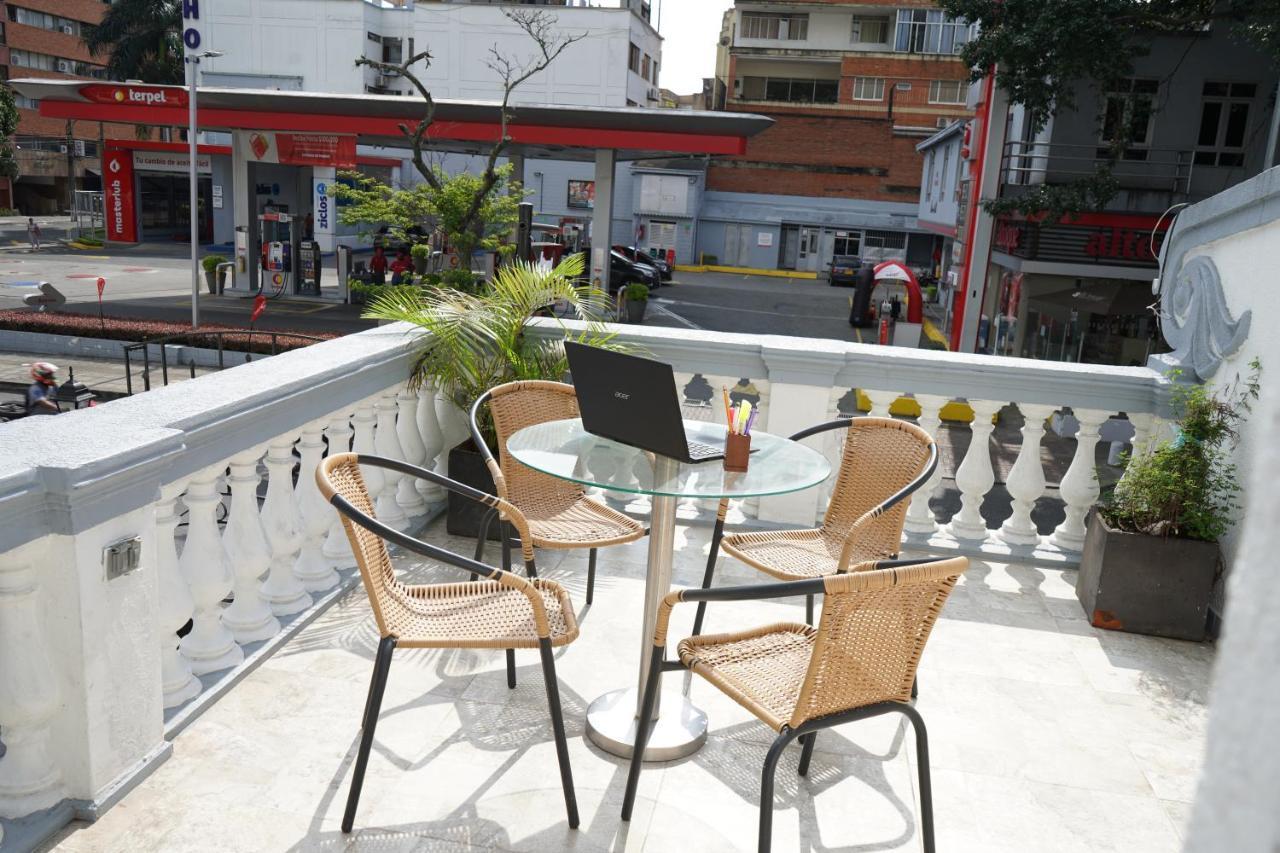 Petronio'S Hostel Кали Экстерьер фото